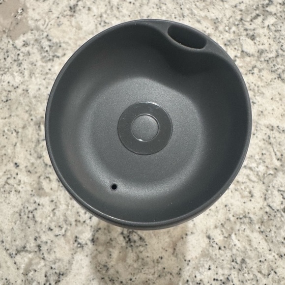 Owala Insulated Tumbler - Picture 2 of 9